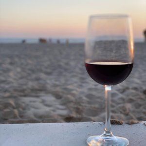 Meet your Posher, Mona